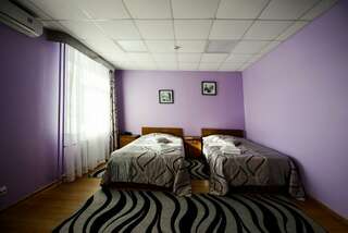 Гостиница Бушуевъ Златоуст Джуниор Сюит (С двумя отдельными кроватями)-3